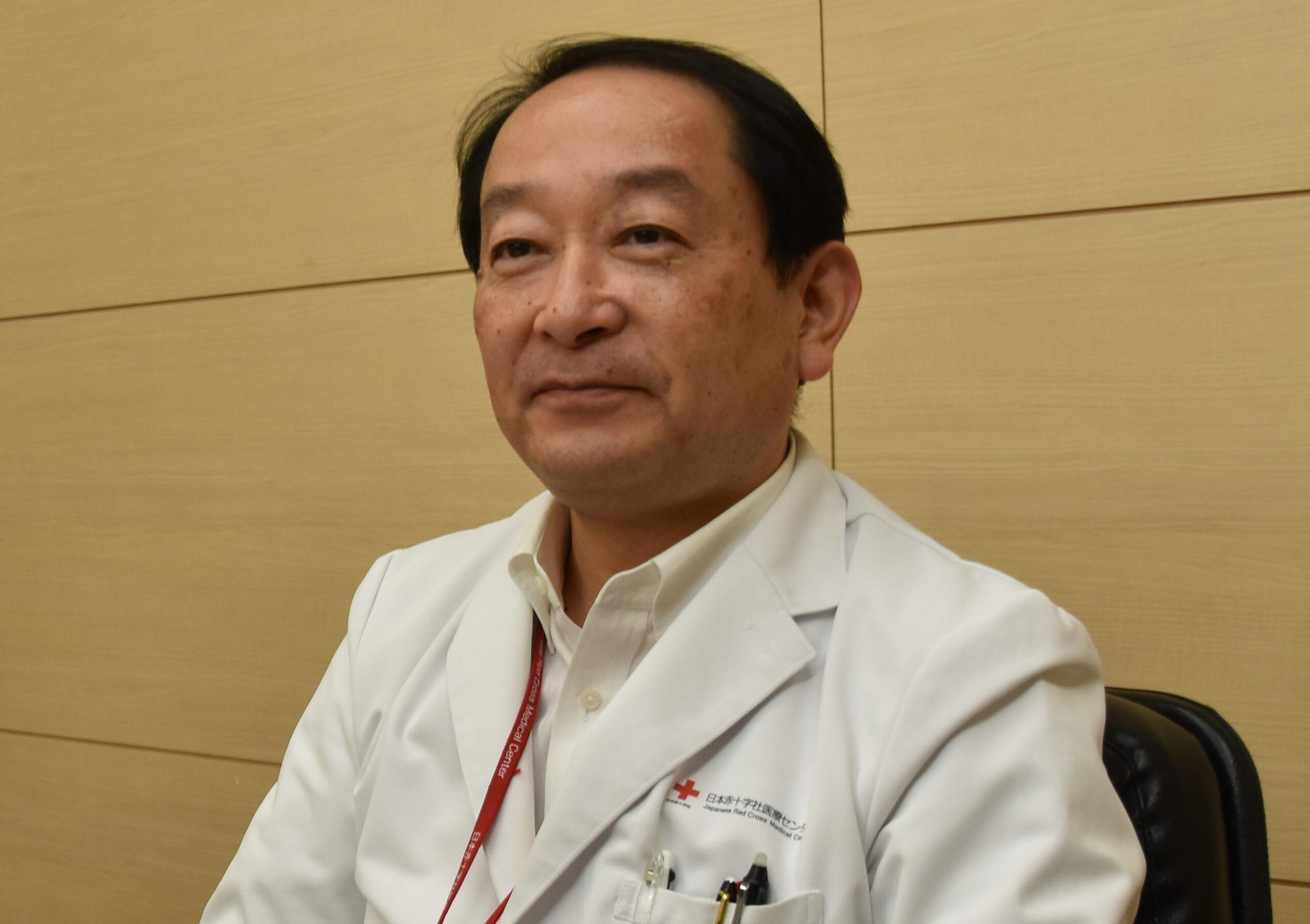 シナリオ通りの形骸化した災害訓練に疑問を抱いていた日本赤十字社医療センター様。 BCPortalとエマージェンシーコールの活用により、災害発生時に「誰が」「どのように」動けば良いかが明確化され、想定外の事象に対応できる災害対策本部に。